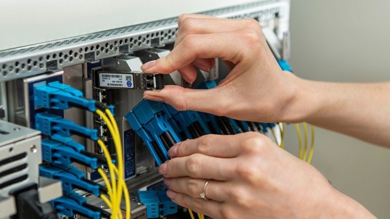راهنمای جامع انتخاب ماژول فیبر نوری